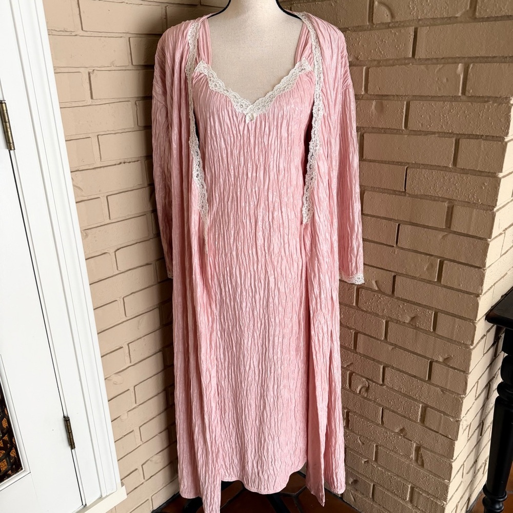 Vintage Lucie Ann II 70s Pink Lace Long Nightgown Robe Set Old Hollywood Medium